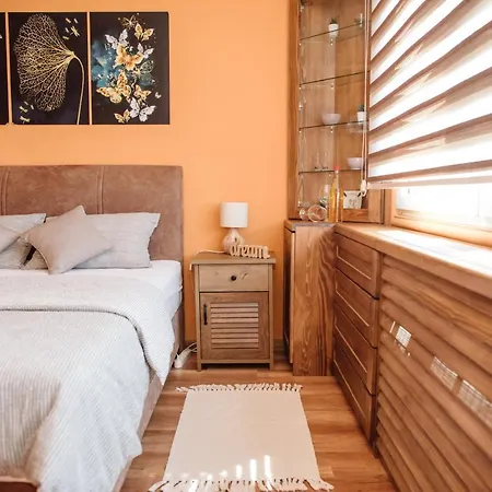 Lara Apartman