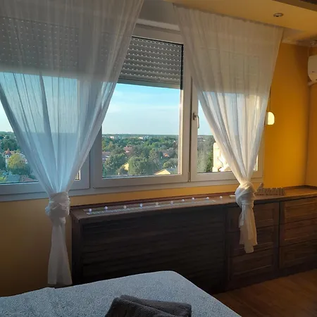 Lara Apartman Apartment